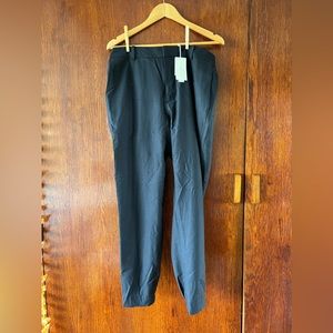 NEW WITH TAGS vince black trousers